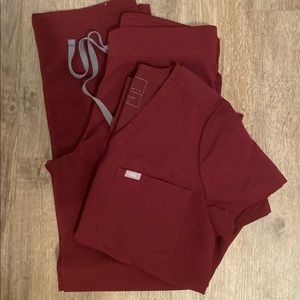 Figs scrub sets size small burgundy